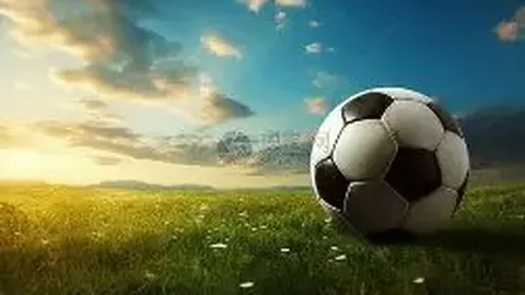 辣妈Baby携子游玩严防偷拍，小海绵化身蜘蛛侠萌态十足